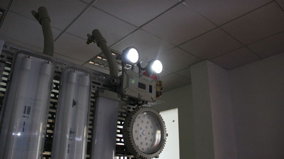 Взрывостойкий аварийный фонарь IP66 и CCT 5500-6500 для опасных условий