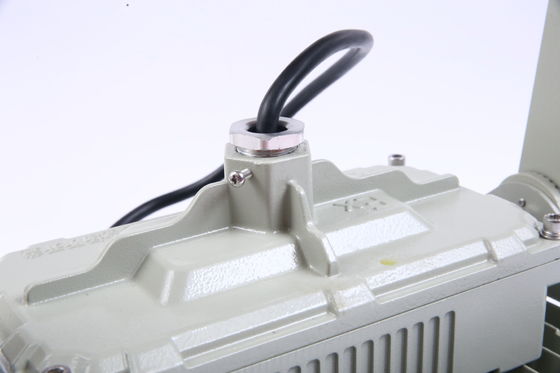Высокий свет 50w 100w 150w 200w Внешний взрывостойкий водонепроницаемый светодиодный светодиодный светодиод с пятилетней гарантией