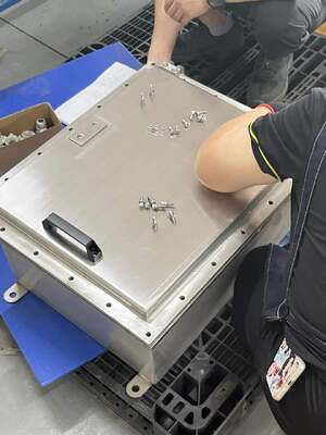 Специализированный взрывостойкий огнестойкий SS304/316 с разными размерами железы для опасных районов