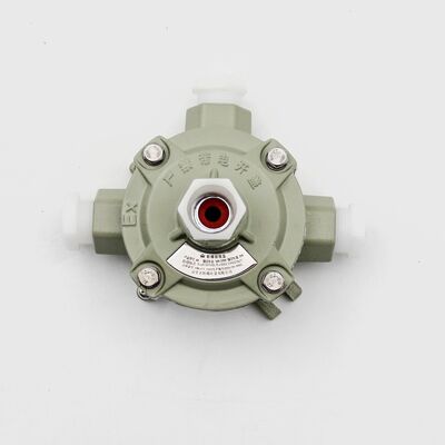 IP66 WF2 Explosion Proof Flexible Conduit Featuring Rubber Stainless Steel Ex Mark Ex Db IIC T6 Gb for Industrial Safety