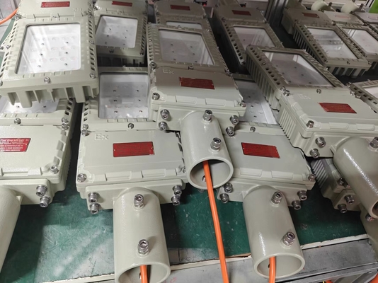 ATEX 100w-200w светодиод с 5000-5700K для улицы IECEx RoHS CNEX сертифицированный
