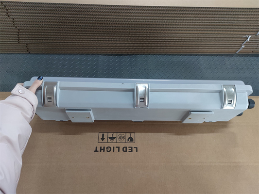 2*18w/2*36w Противовзрывное флуоресцентное освещение IP66 WF2 Уровень защиты Высокий CRI Ra≥70