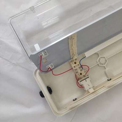 Для опасных зон нефтегазовых и химических предприятий, горнодобывающей промышленности, морских сооружений. Взрывозащищенный линейный светодиодный светильник промышленного класса IP66. Энергоэффективная конструкция снижает затраты. Прочный 0,6/1,2 м ATEX/IECEx/CNEX