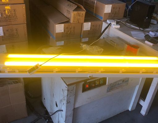 Прочный 0,6 м/1.2m ATEX/IECEx/CNEX Противовзрывный линейный светодиодный свет Промышленный класс IP66 Освещение для опасных зон Нефтегазохимические заводы Горные угольные заводы Морские объекты Энергоэффективный дизайн снижает