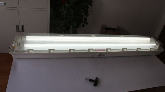 Для опасных зон нефтегазовых и химических предприятий, горнодобывающей промышленности, морских сооружений. Взрывозащищенный линейный светодиодный светильник промышленного класса IP66. Энергоэффективная конструкция снижает затраты. Прочный 0,6/1,2 м ATEX/IECEx/CNEX