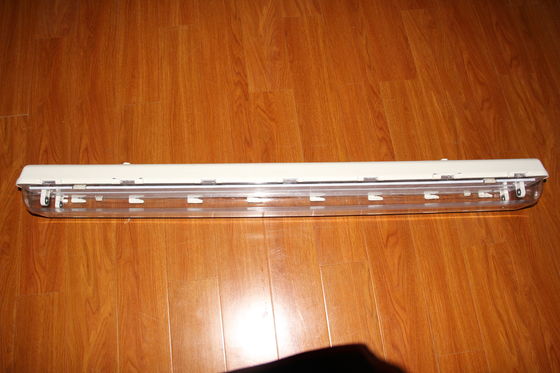 Для опасных зон нефтегазовых и химических предприятий, горнодобывающей промышленности, морских сооружений. Взрывозащищенный линейный светодиодный светильник промышленного класса IP66. Энергоэффективная конструкция снижает затраты. Прочный 0,6/1,2 м ATEX/IECEx/CNEX