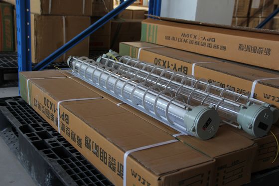 Промышленный взрывостойкий флуоресцентный свет для безопасного освещения в опасных местах