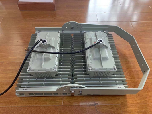 250W взрывозащищенный светодиодный уличный фонарь ATEX | Долгий срок службы, сертифицированное освещение IECEx для опасных производств