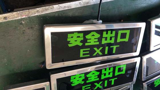 Высокопрочный алюминий, 50000 часов, взрывозащищенный аварийный светильник выхода с перезаряжаемой батареей