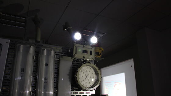 ATEX IP66 Двухточечная взрывозащитная светодиодная лампа с многофункциональным светодиодом с двумя головами перезаряжаемый экстренный выходный свет