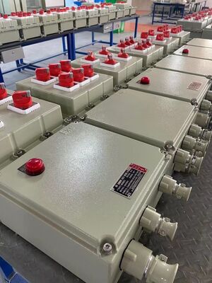 Взрывозащищенная клеммная коробка Ex Mark Ex Db IIC T6 Gb Ex Tb IIIC T80°C Db, устойчивая к взрыву, с включенными настройками клиента